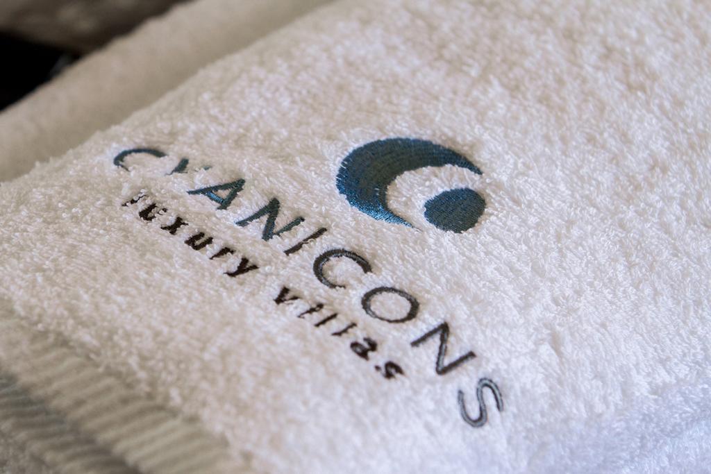 Cyan Icons Villas Kalyves Chania Room photo